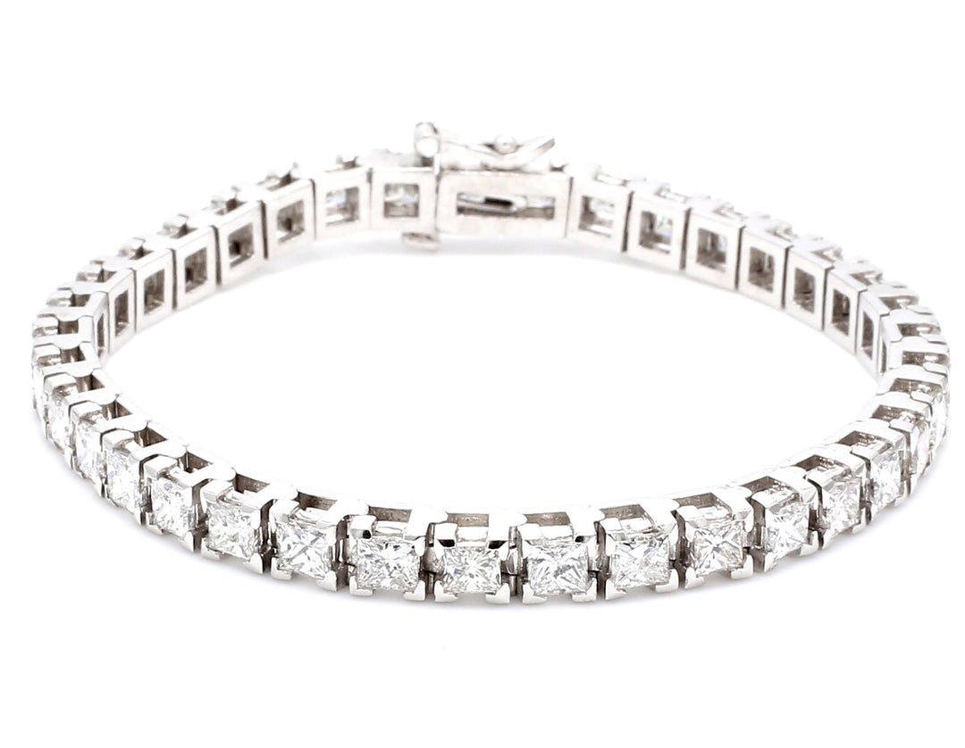 7"" Tennis bracelet in platinum with with (37) princess cut diamonds. D10.93ct.t.w.