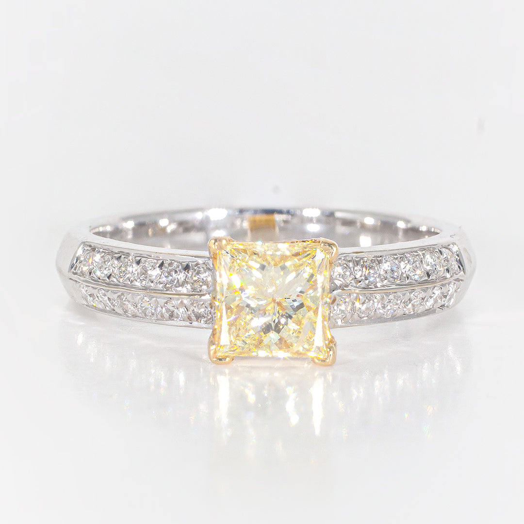Semi-mount in 18K two-tone with pave set round diamonds.  D0.28ct.t.w.