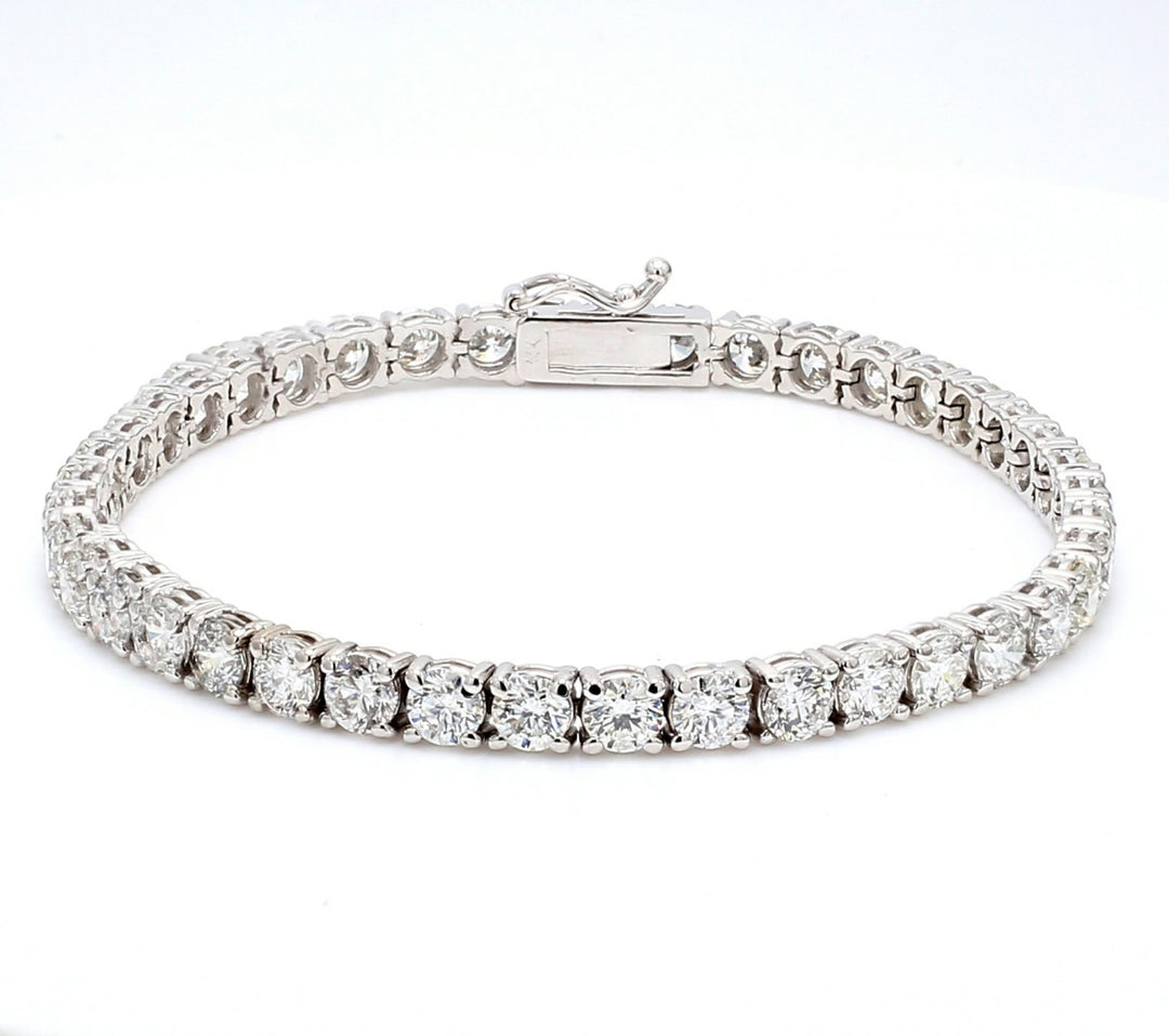 7"" Tennis bracelet with 4-prong set round diamonds.  D10.31ct.t.w.