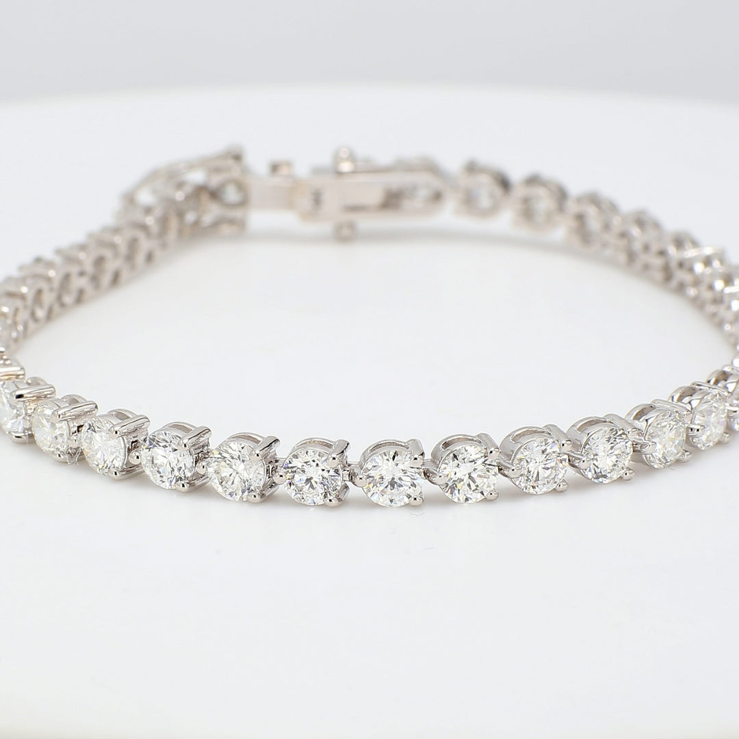 7"" Tennis bracelet with 3-prong set (37) round diamonds.  D8.94ct.t.w.