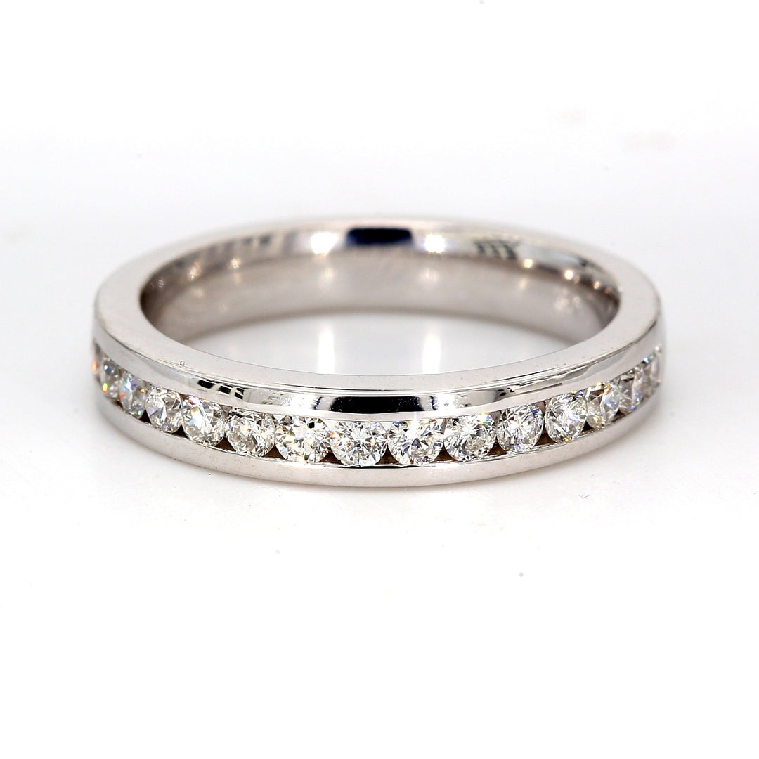 Band with channel set round diamonds.  D0.48ct.t.w.