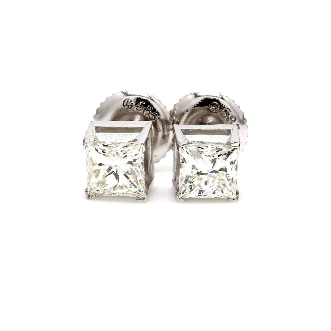 Screw back stud earrings with 4-prong set USA certified I/VS1 princess cut diamonds.  D1.00ct.t.w.