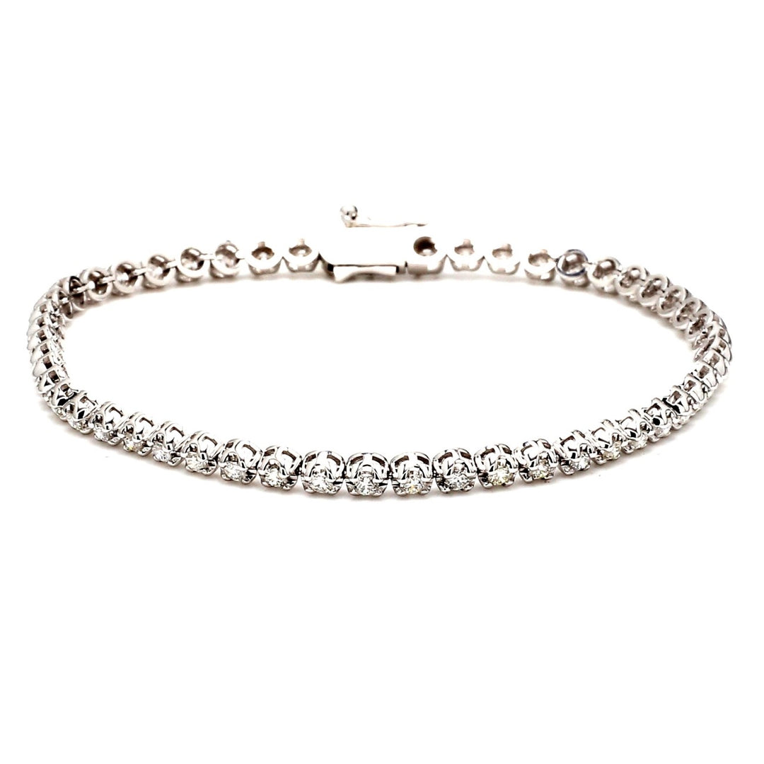7"" Tennis bracelet with illusion prong set (52) round diamonds.  D1.78ct.t.w.