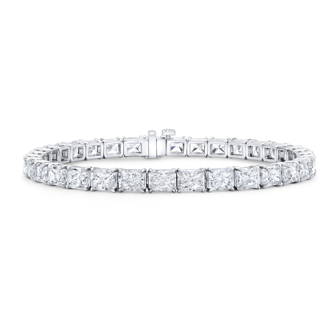 7"" Tennis bracelet east to west style in platinum with prong set (34) radiant cut diamonds.  D17.68ct.t.w.